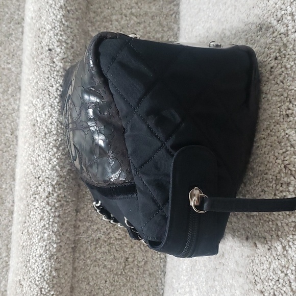 Chanel quilted chain bag Authentic Patent Leather And Nylon - Picture 5 of 10